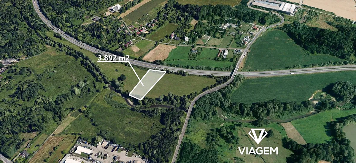 Prodej pole 3892 m²